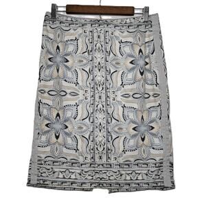 Women's White House Black Market Skirt Pencil Skirt Printed With Studs Size 8